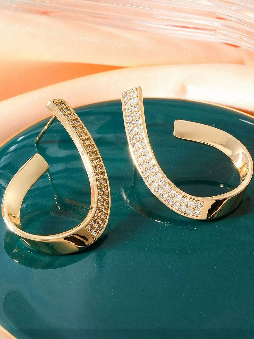 FIMBUL Gold-Plated Rhinestone Studded Contemporary Half Hoop Earrings-picture-19