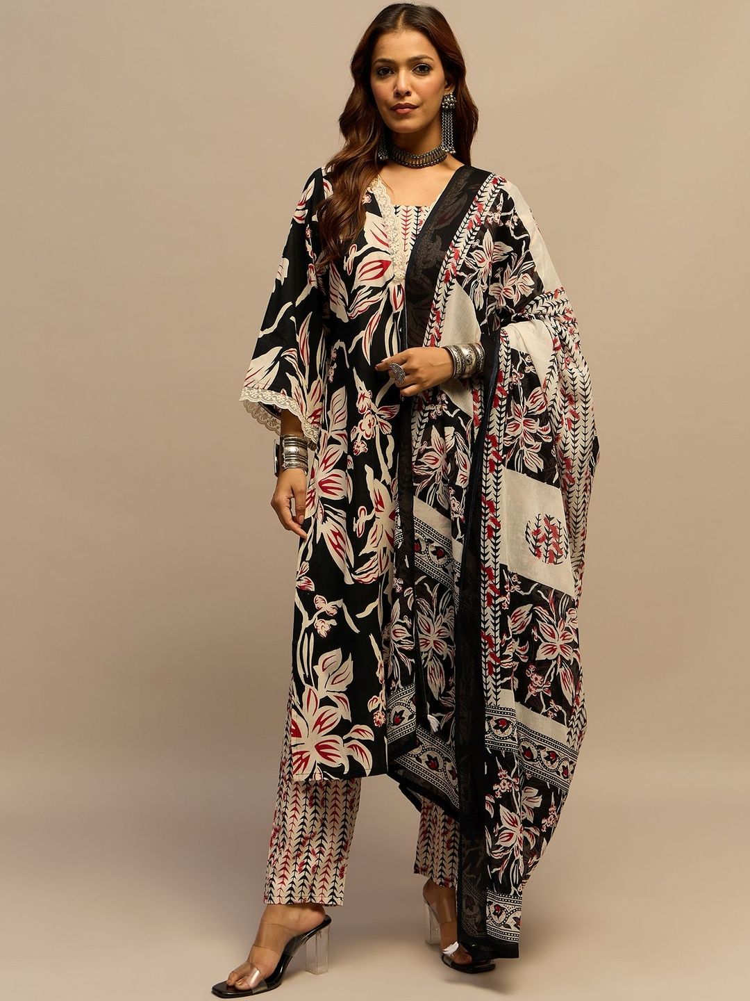 Anouk Women Floral Printed Regular Kurta with Trousers & With Dupatta-picture-25