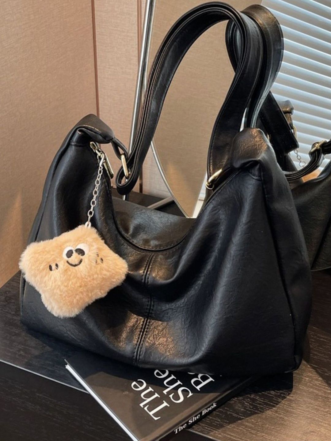 CORSICA Black Solid Swagger Hobo Bag-picture-25