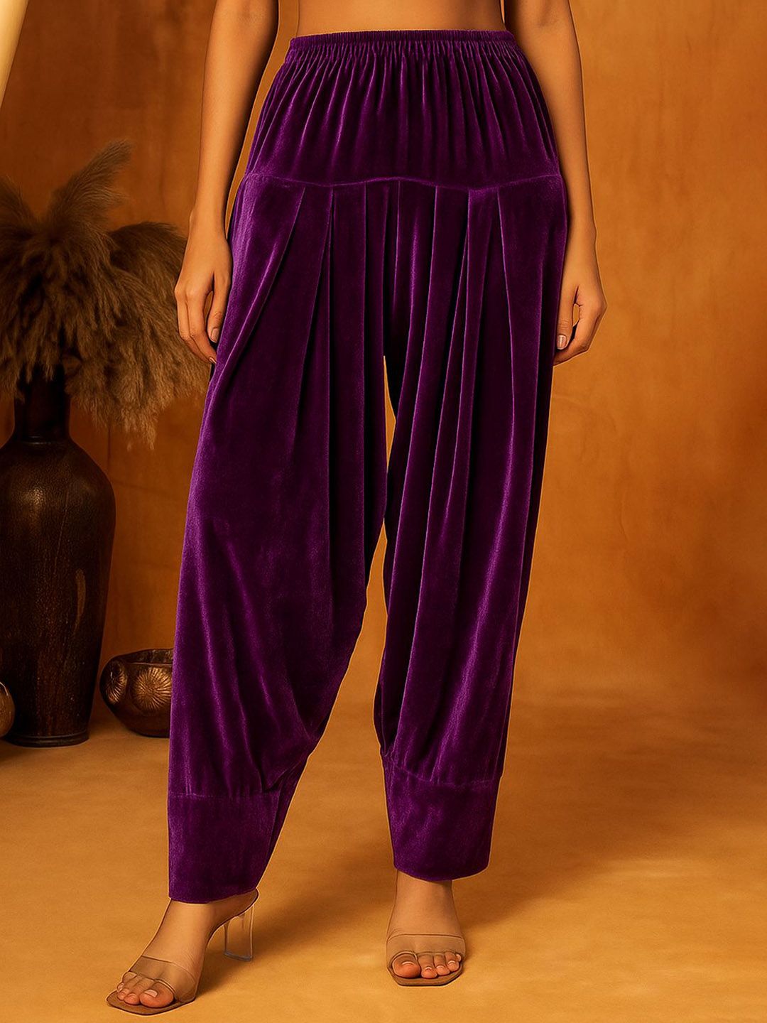 SHADES OF FAASHION Women Loose Fit Velvet Salwar