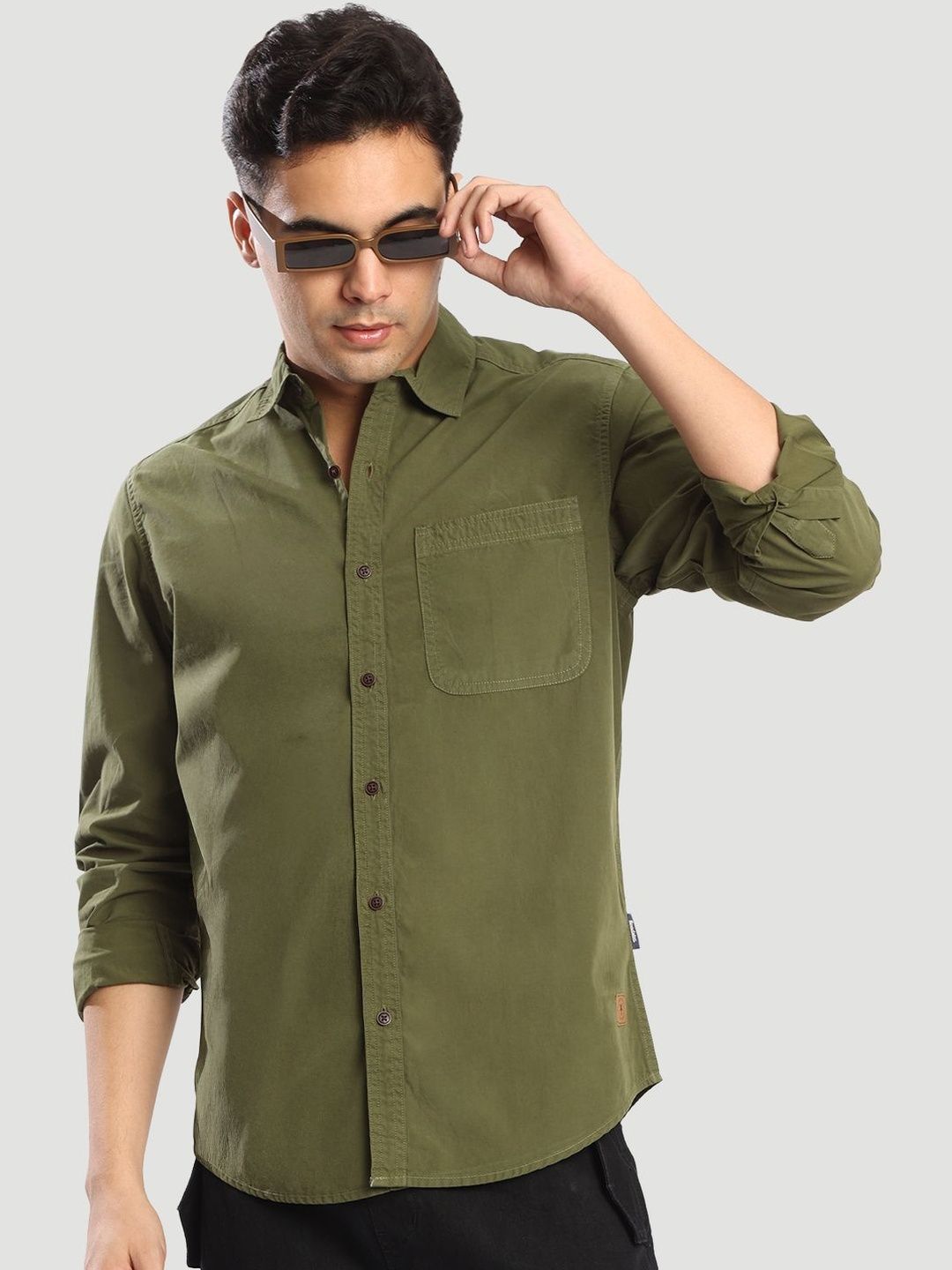 Roadster Men Green Solid Chest Pocket Regular Fit Shirt-picture-25