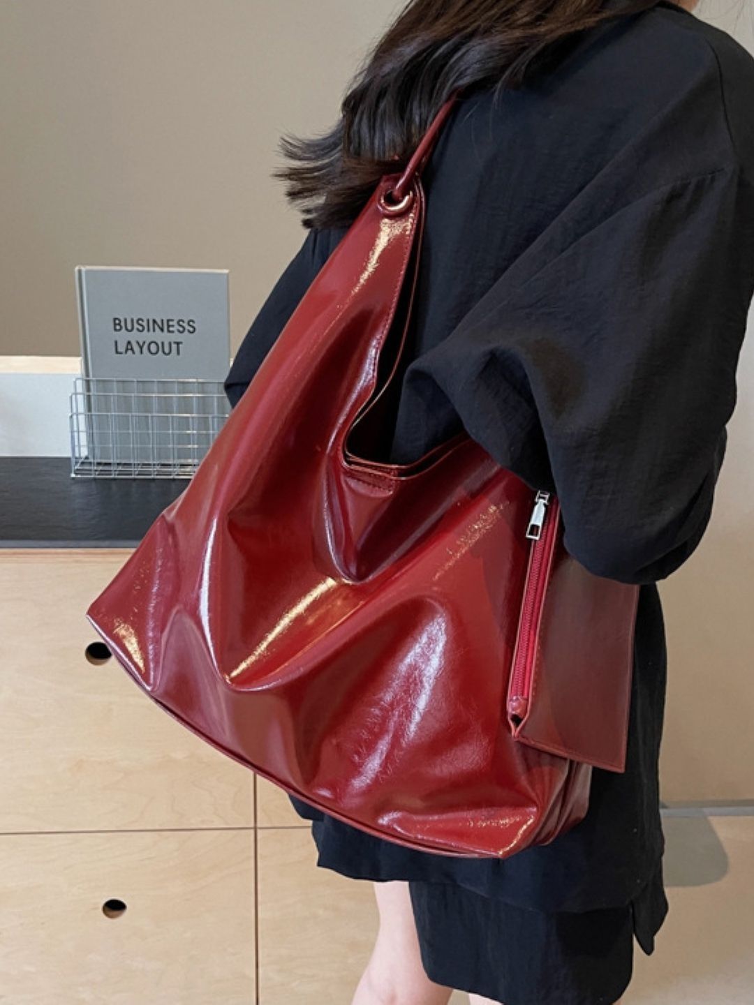 CORSICA Oversized Swagger Hobo Bag-picture-32