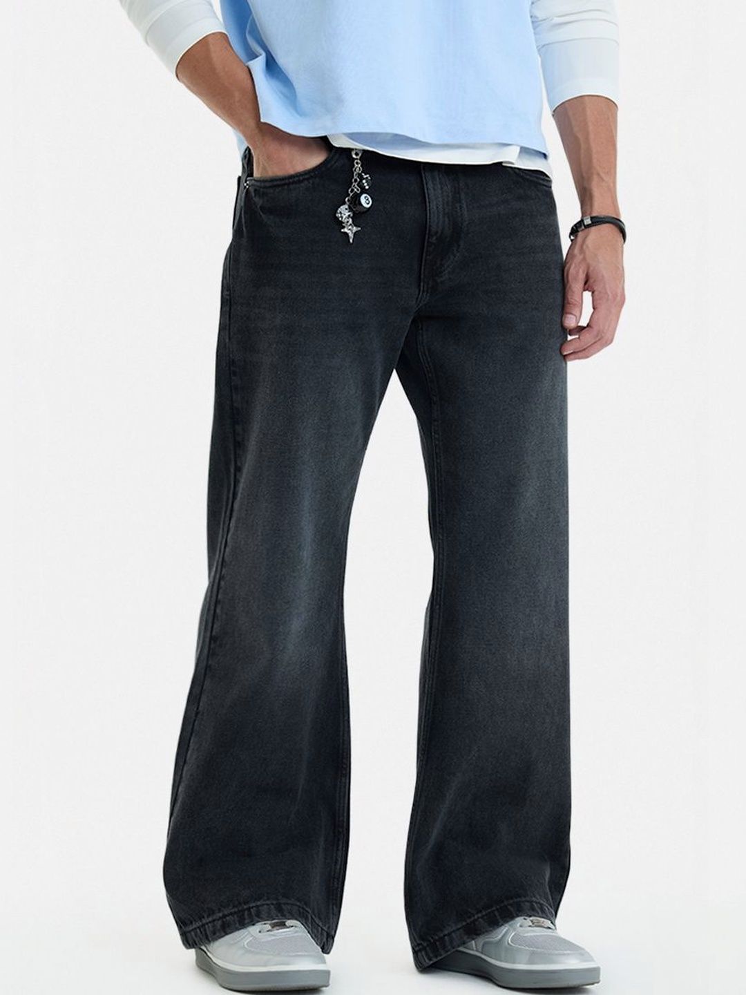 Snitch Men Flared Mid-Rise Light Fade Jeans-picture-17