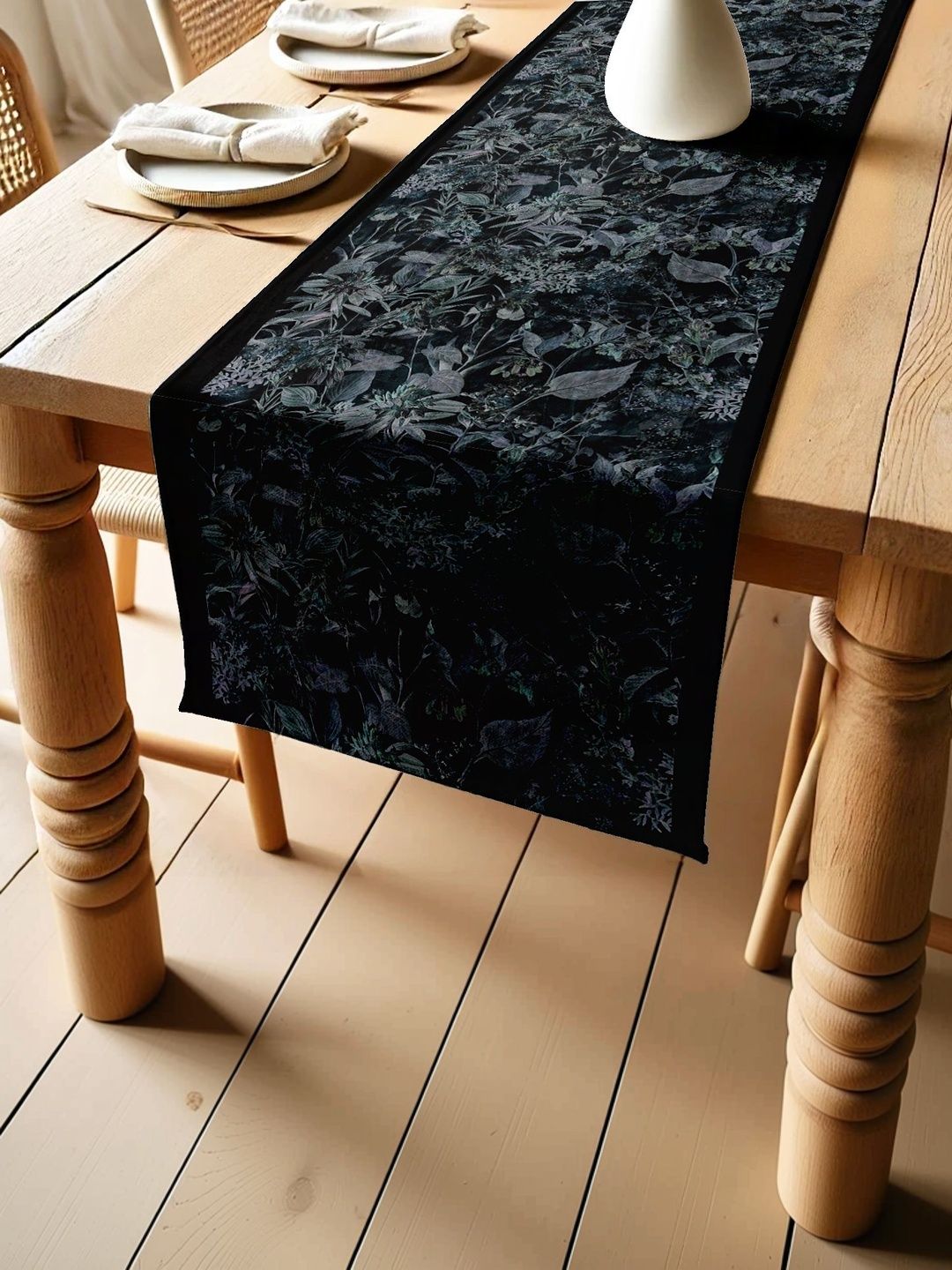 Vargottam Black Printed Pure Cotton Table Runners-picture-56