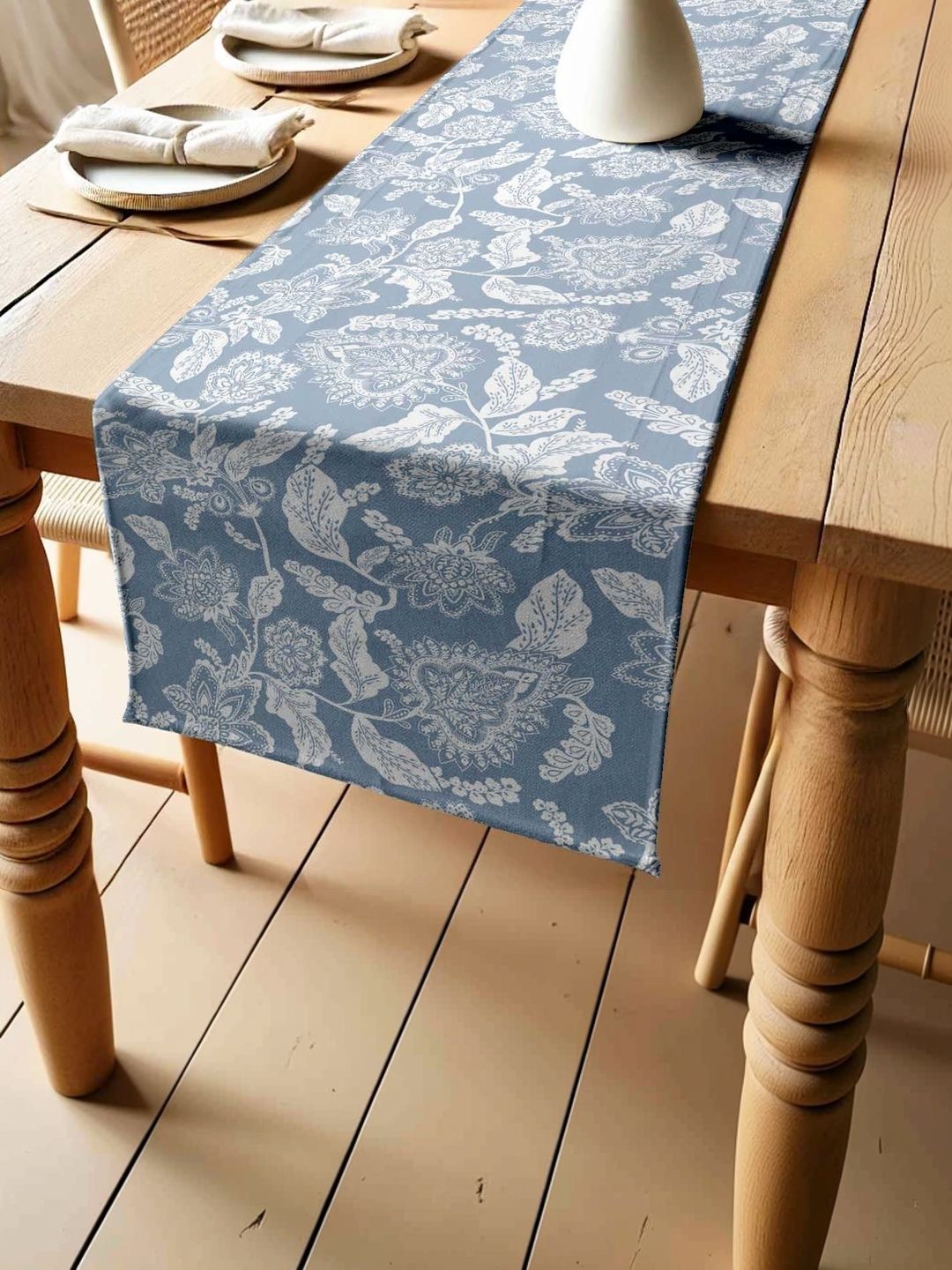 vargottam blue printed pure cotton table runners