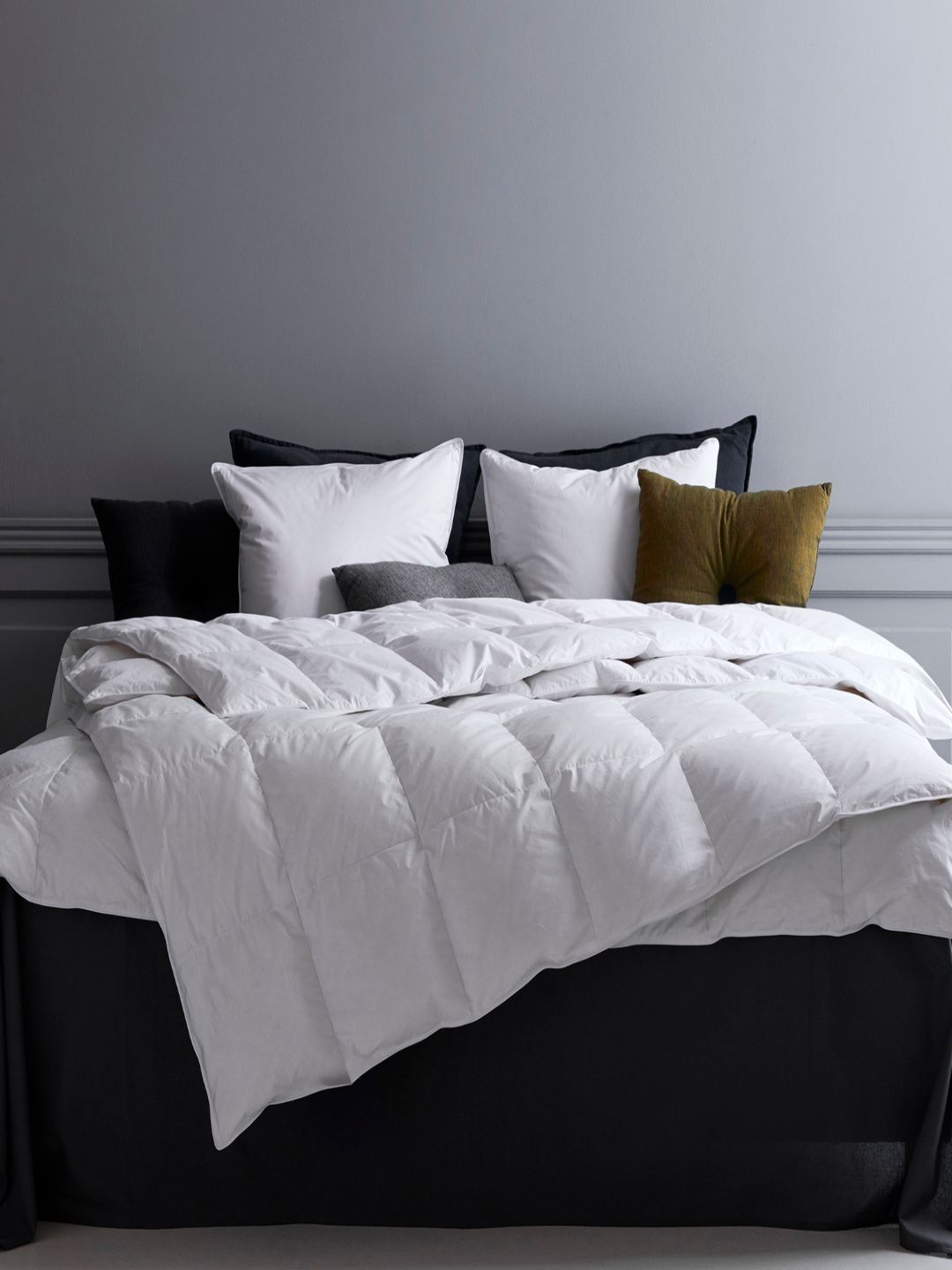 SHRNM White Mild Winter 210 GSM Duvet-image-32