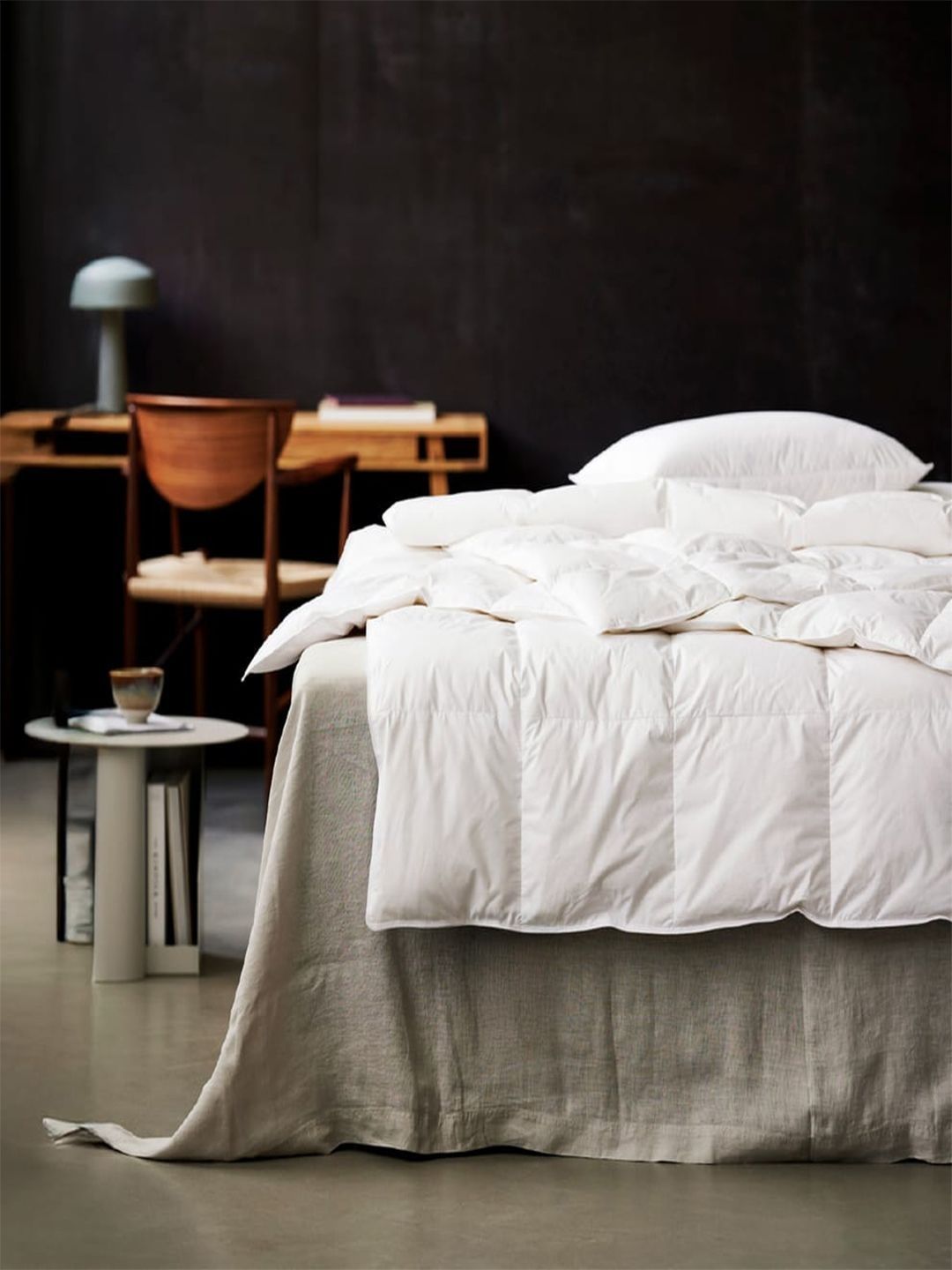 SHRNM White Mild Winter 210 GSM Duvet-image-31