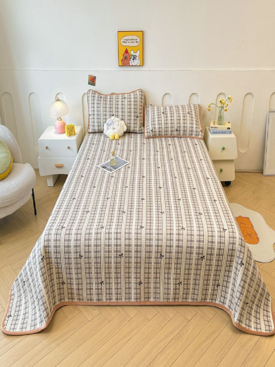 JC HOME Beige & White Striped 162 TC Double King Bedcover With 2 Pillow Covers-picture-46