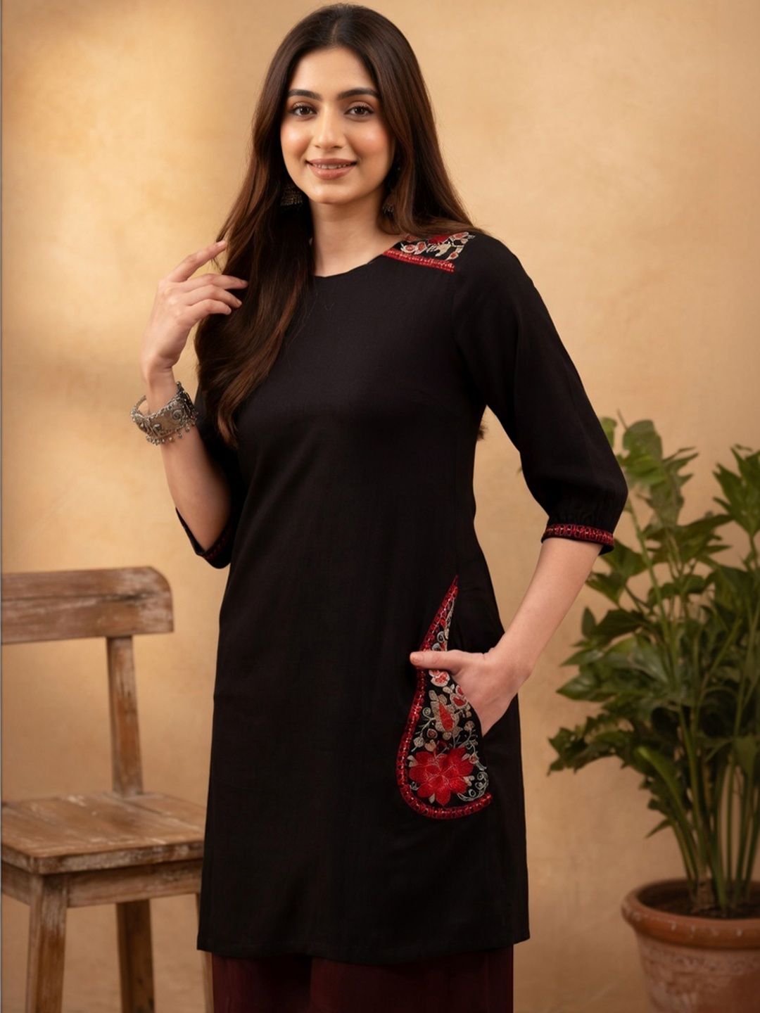 Sangria FUZN Women Floral Embroidered Thread Work Kurta-image-23