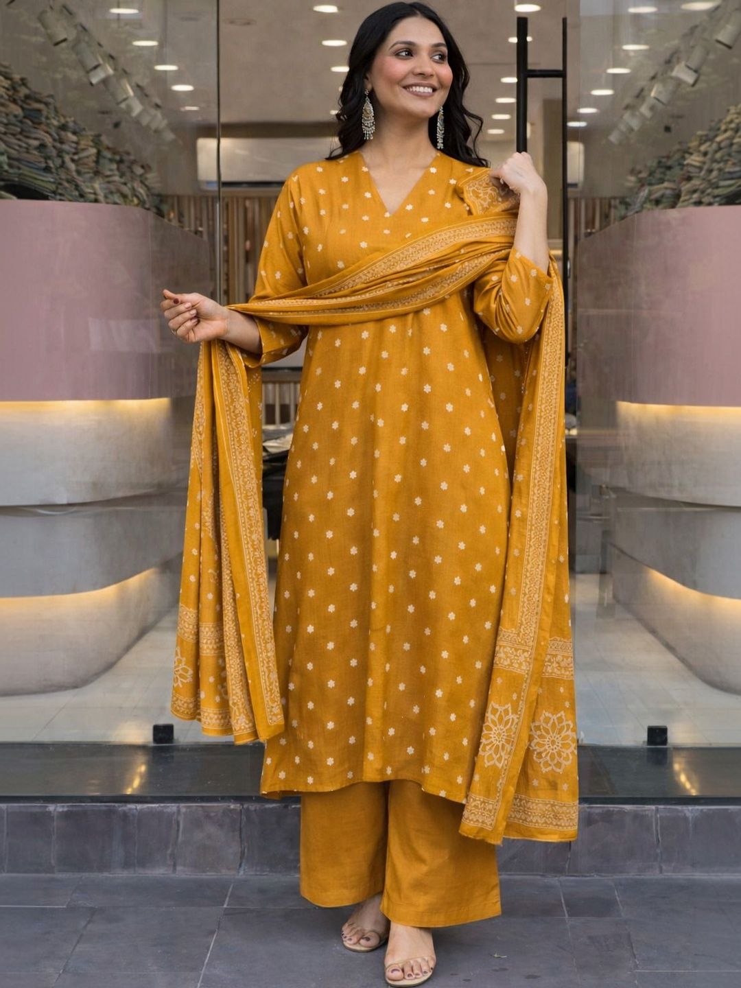 SANTOPERA DESIGNER Women Ethnic Motifs Printed Regular Kurta with Palazzos & With Dupatta-picture-18
