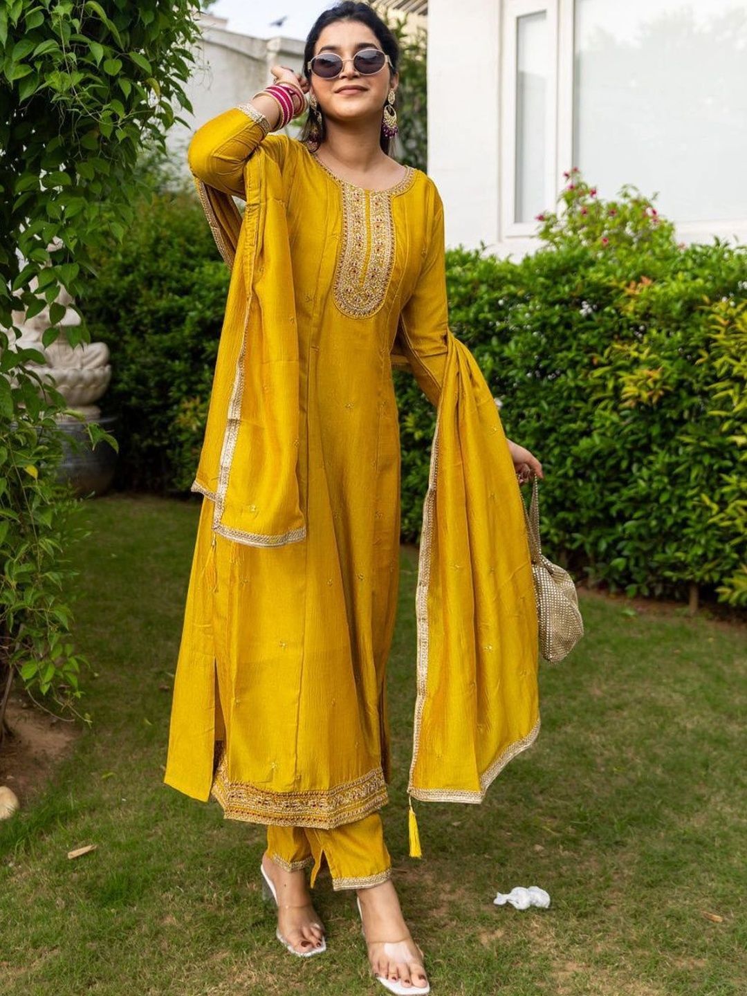 all about you Women Ethnic Motifs Embroidered Regular Thread Work Kurta with Trousers & With Dupatta-picture-39