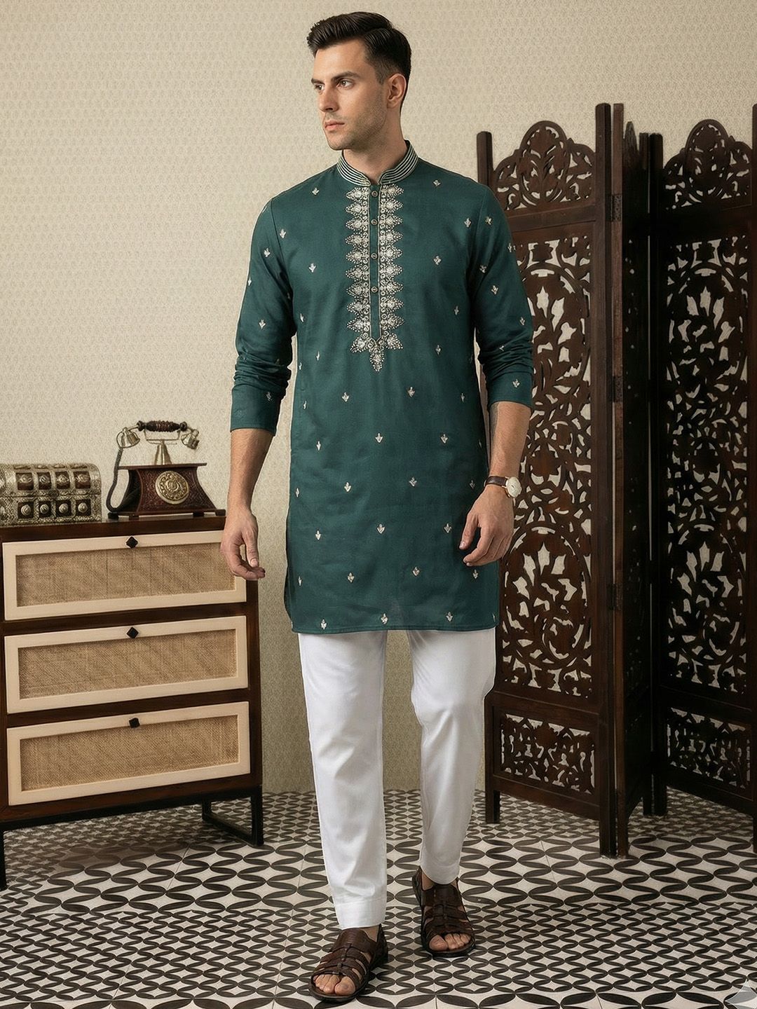 House of Pataudi JashnFloral Embroidered Kurta-image-37