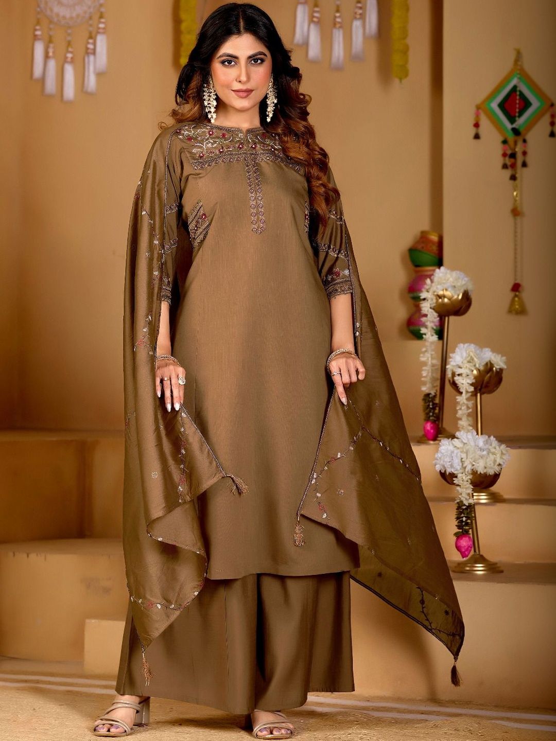 Gownwala Ethnic Motifs Embroidered Thread Work Chanderi Cotton Blend Thread Work Kurti-image-21