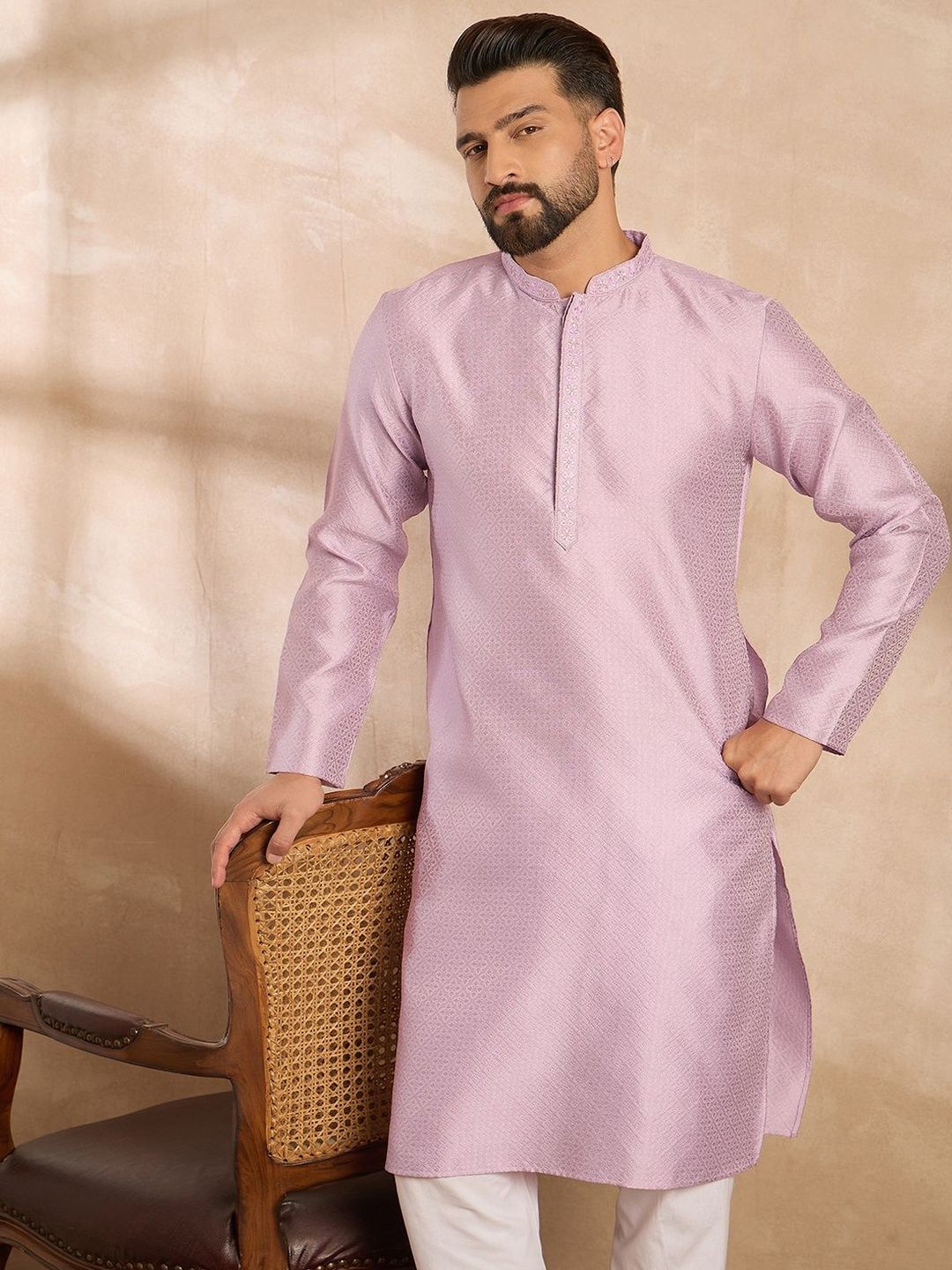 House of Pataudi Embroidered Mandarin Collar Kurta-picture-23