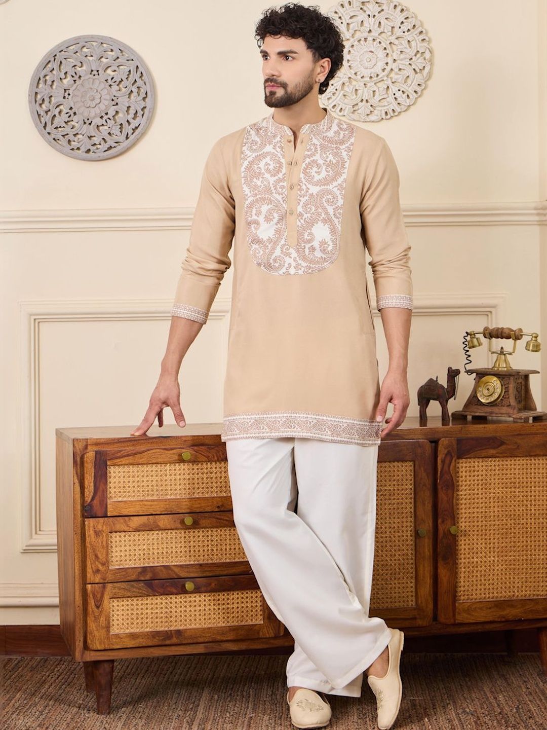 House of Pataudi Yoke Design Mandarin Collar Kurta & Trousers-image-10