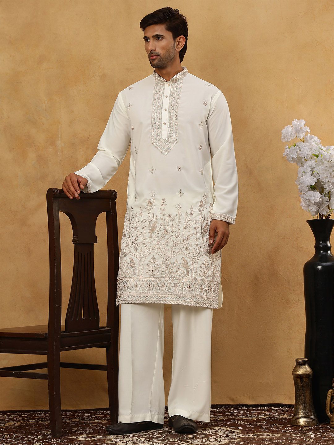Jompers Men Animal Embroidered Regular Chikankari Kurta with Pyjamas-picture-28