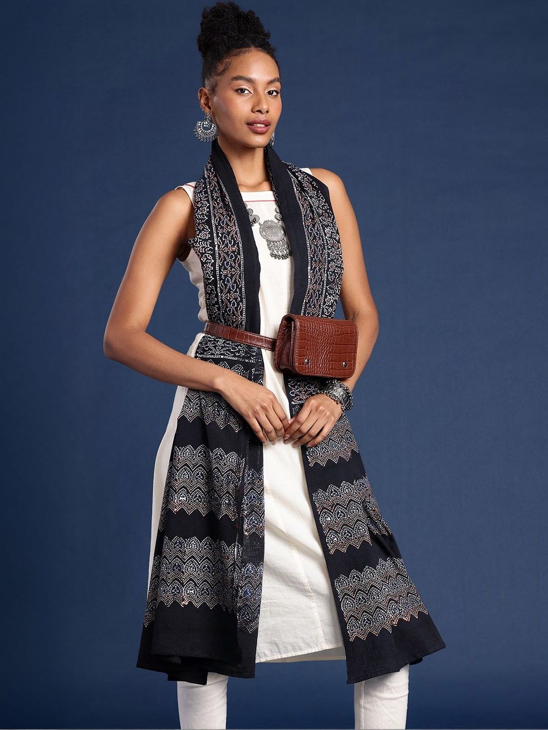 Taavi Hand Block Printed Traditional Ajrakh Cotton Dupatta-picture-11