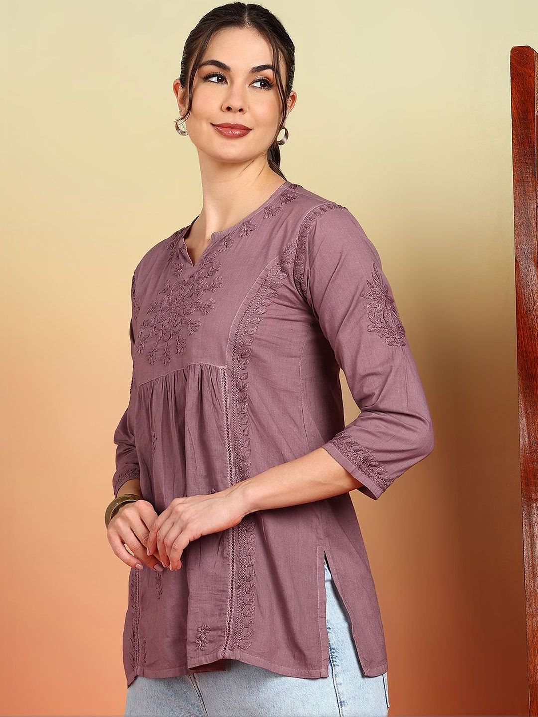 VAHSON Ethnic Motifs Embroidered Chikankari Pure Cotton Blend Chikankari Pleated Kurti-picture-25