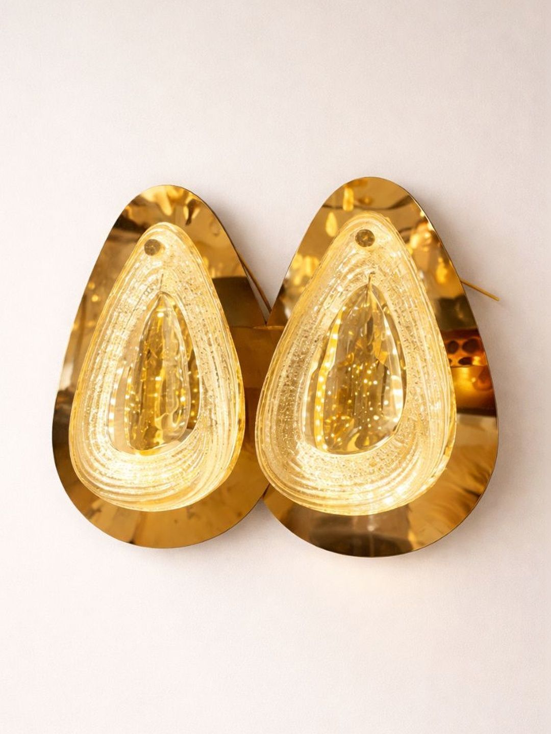 Stello Gold-Toned Metal Wall Lamp-picture-18
