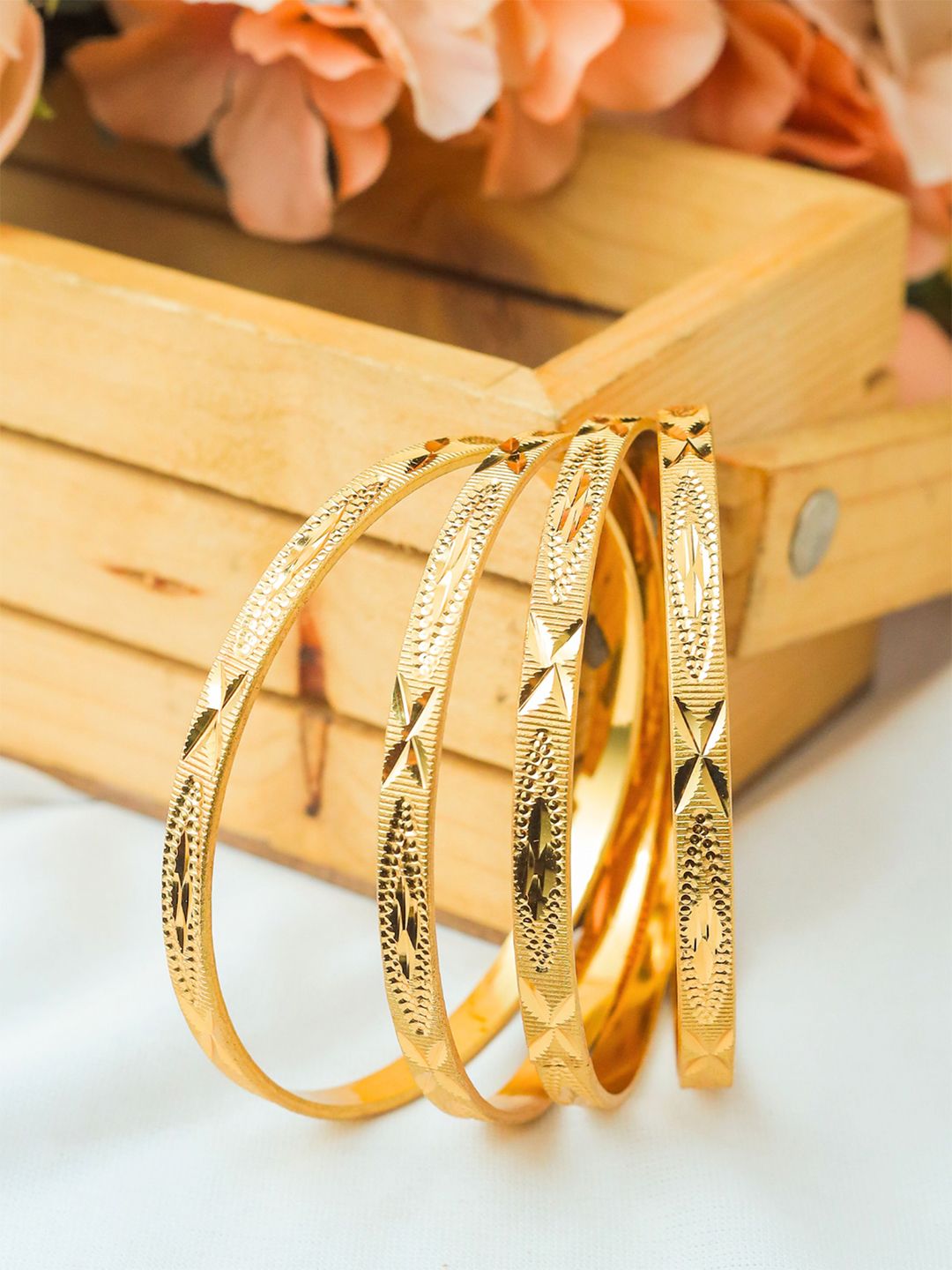 Zeraki Jewels Set of 4 Gold-Plated Bangles-picture-25