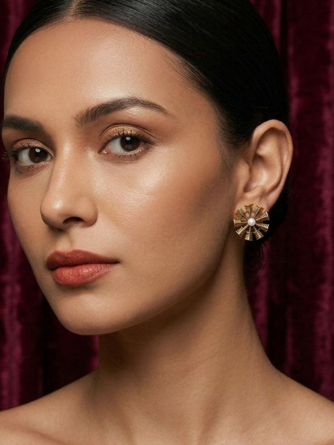 SZN Geometric Studs Earrings-picture-11