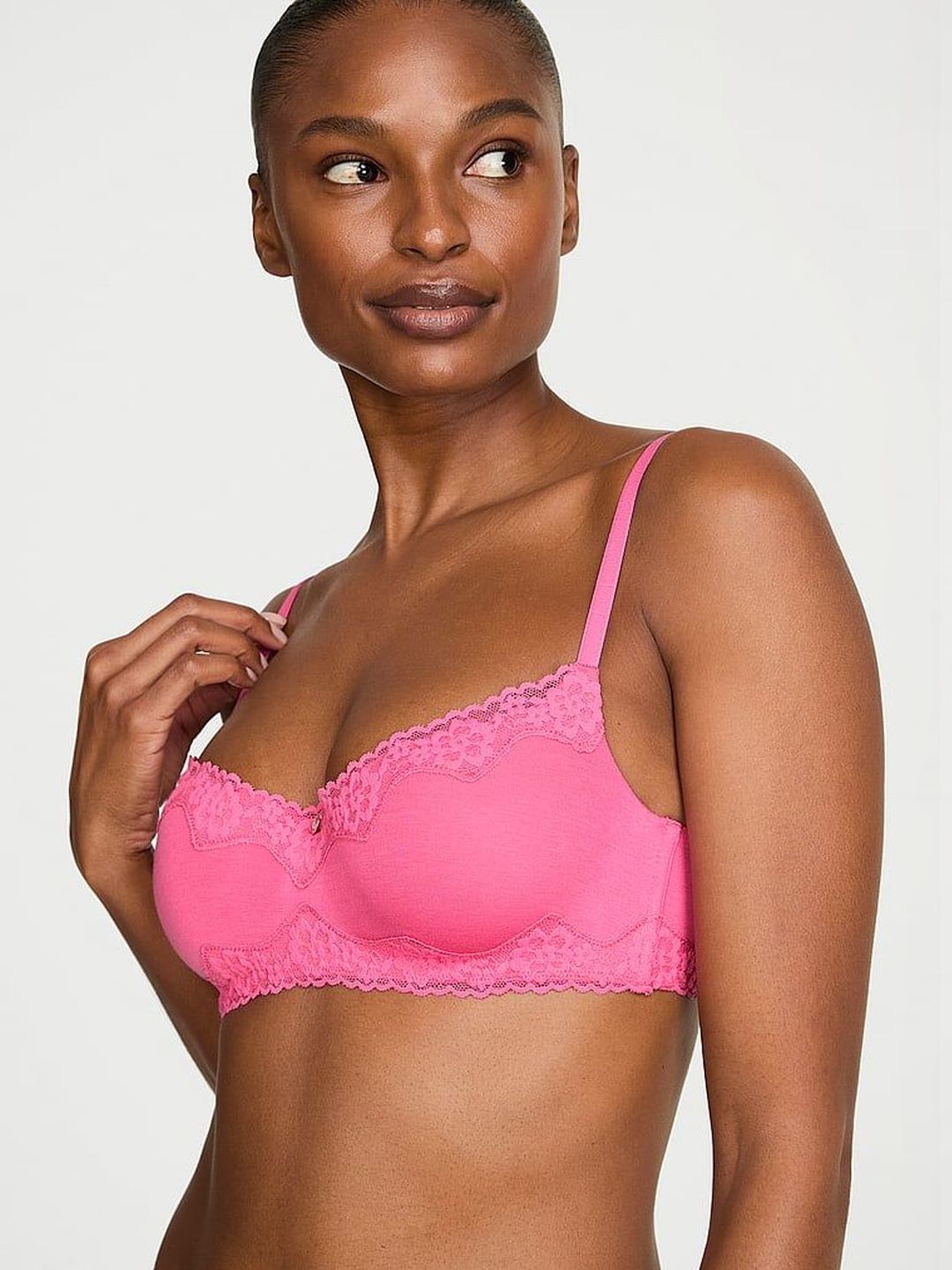Victoria's Secret Bra Medium Coverage Underwired Lightly Padded-picture-10