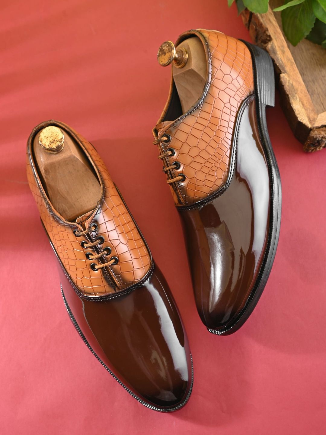 HERE&NOW Men Textured Round Toe Lace-Ups Formal Oxfords-picture-10