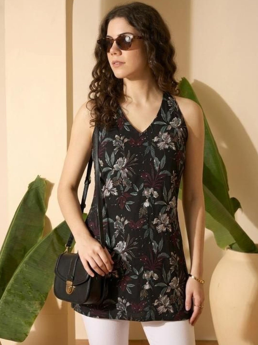 Mount Gray Floral Printed V-Neck Pure Cotton Kurti-picture-17