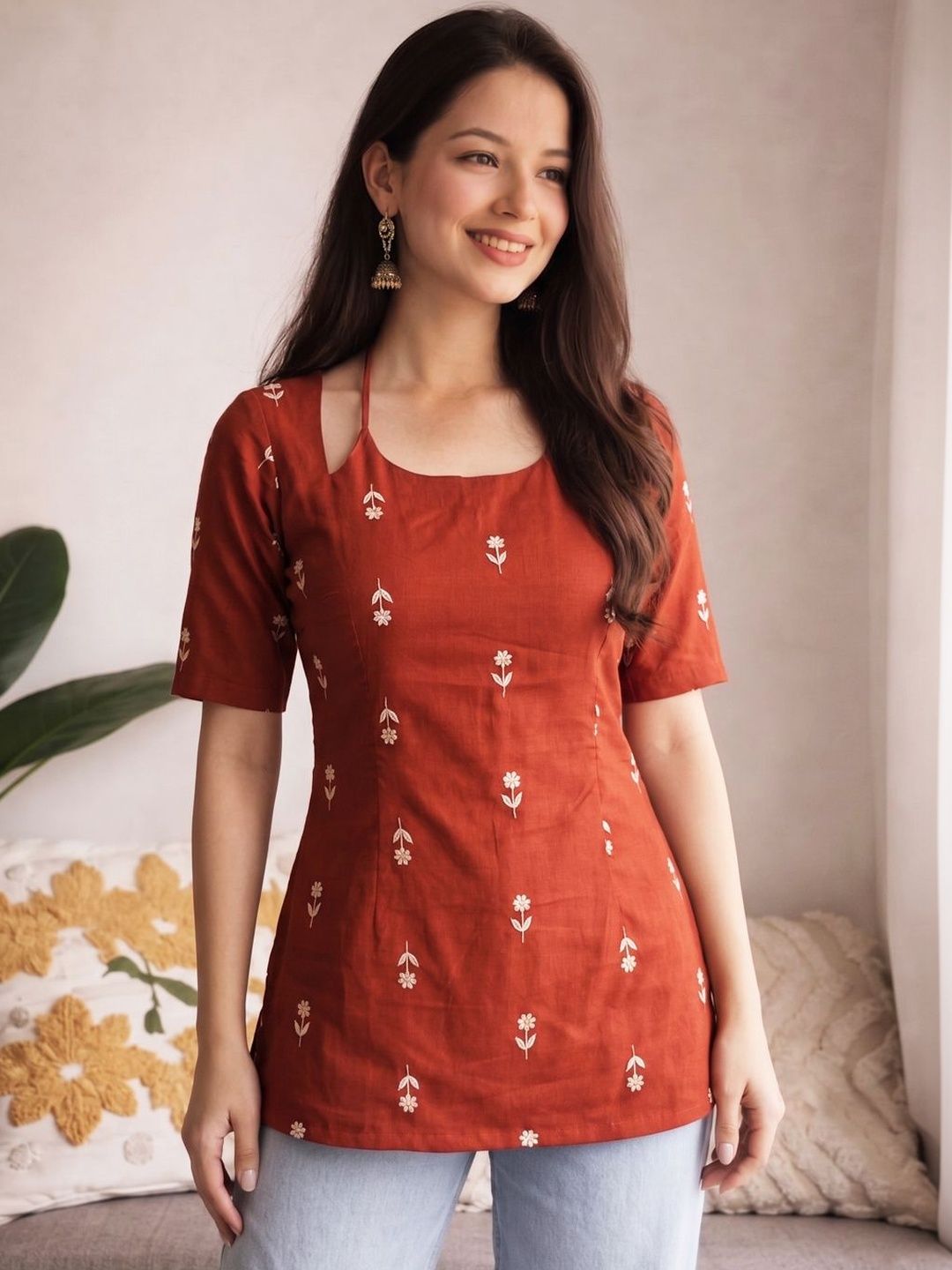 Aaghnya Floral Embroidered Square Neck Kurti-picture-13