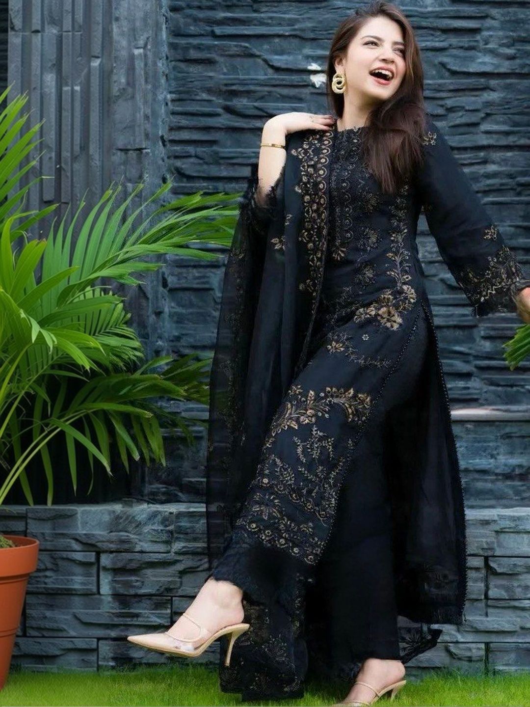 PRETTY SHE Women Ethnic Motifs Embroidered Regular Thread Work Kurta with Trousers & With Dupatta-image-5