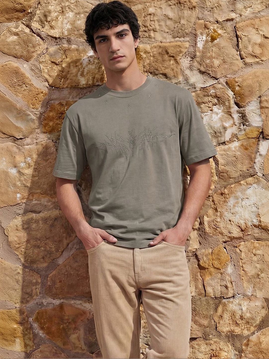 Snitch Olive Embroidery T-Shirt