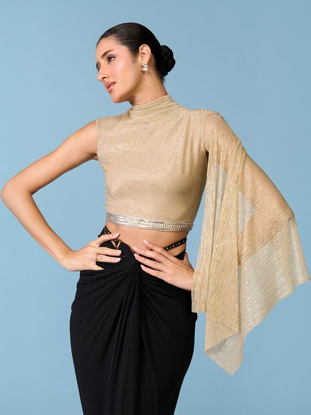 S&N by Shantnu Nikhil Bell Sleeve Crepe Crop Top-picture-44