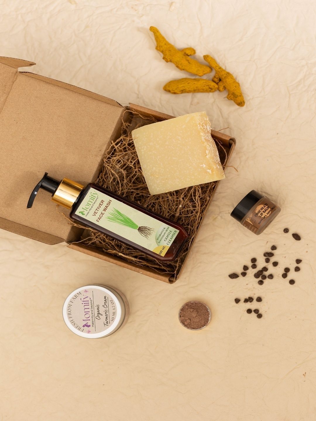 Momify Set Of 4 Turmeric Cream - 50 ml Face Wash - 100 ml Lip Balm & Foot Cream Skin Pack-image-49