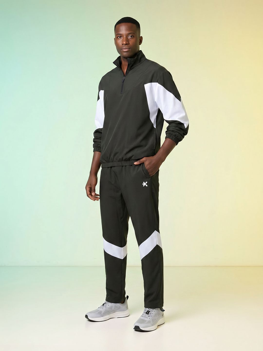 HRX by Hrithik Roshan Colorblocked Rapid-Dry Tracksuit-picture-45