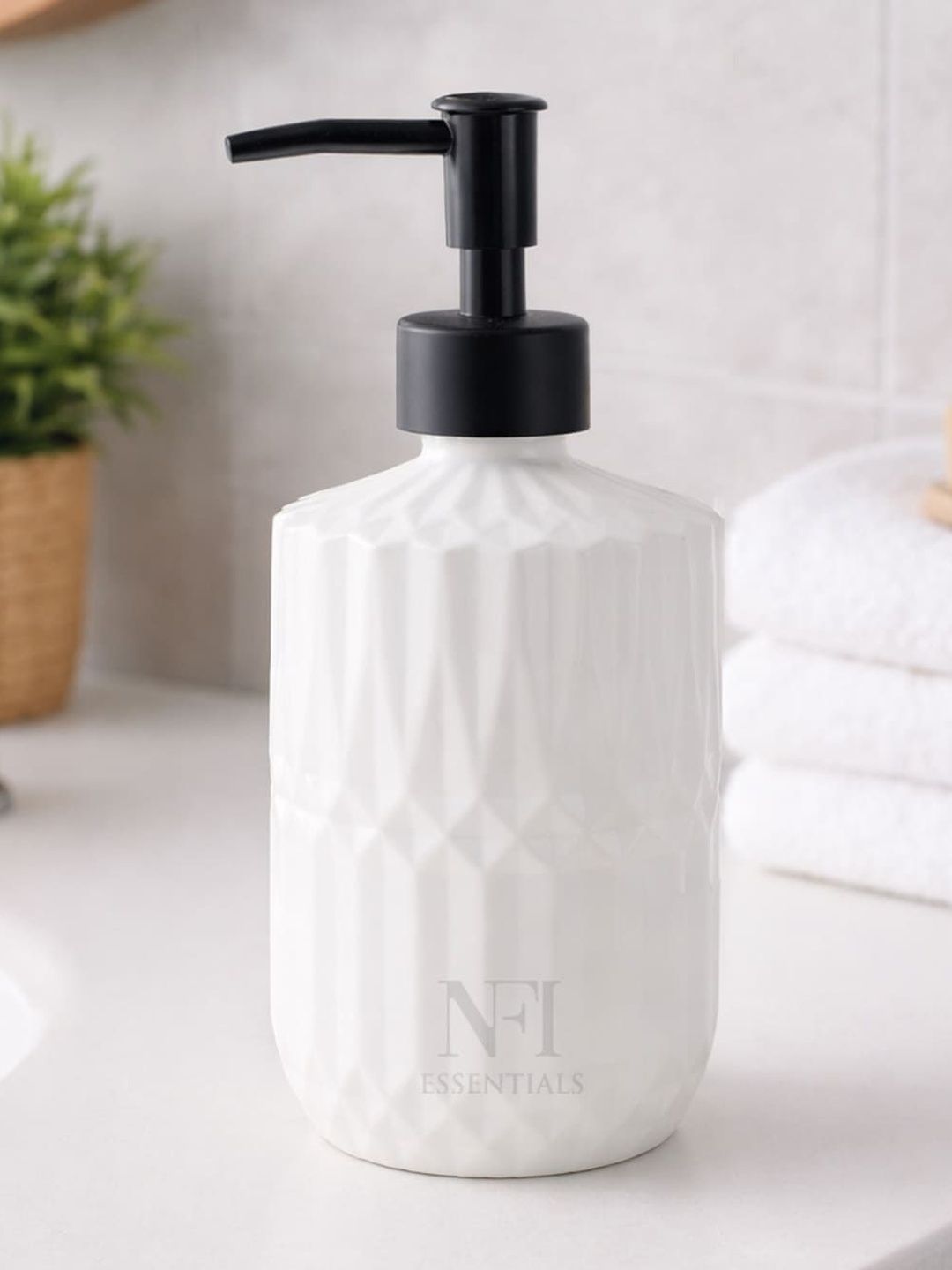 NFI essentials NFI essentials Multicoloured & White Textured Ceramic Soap Dispenser