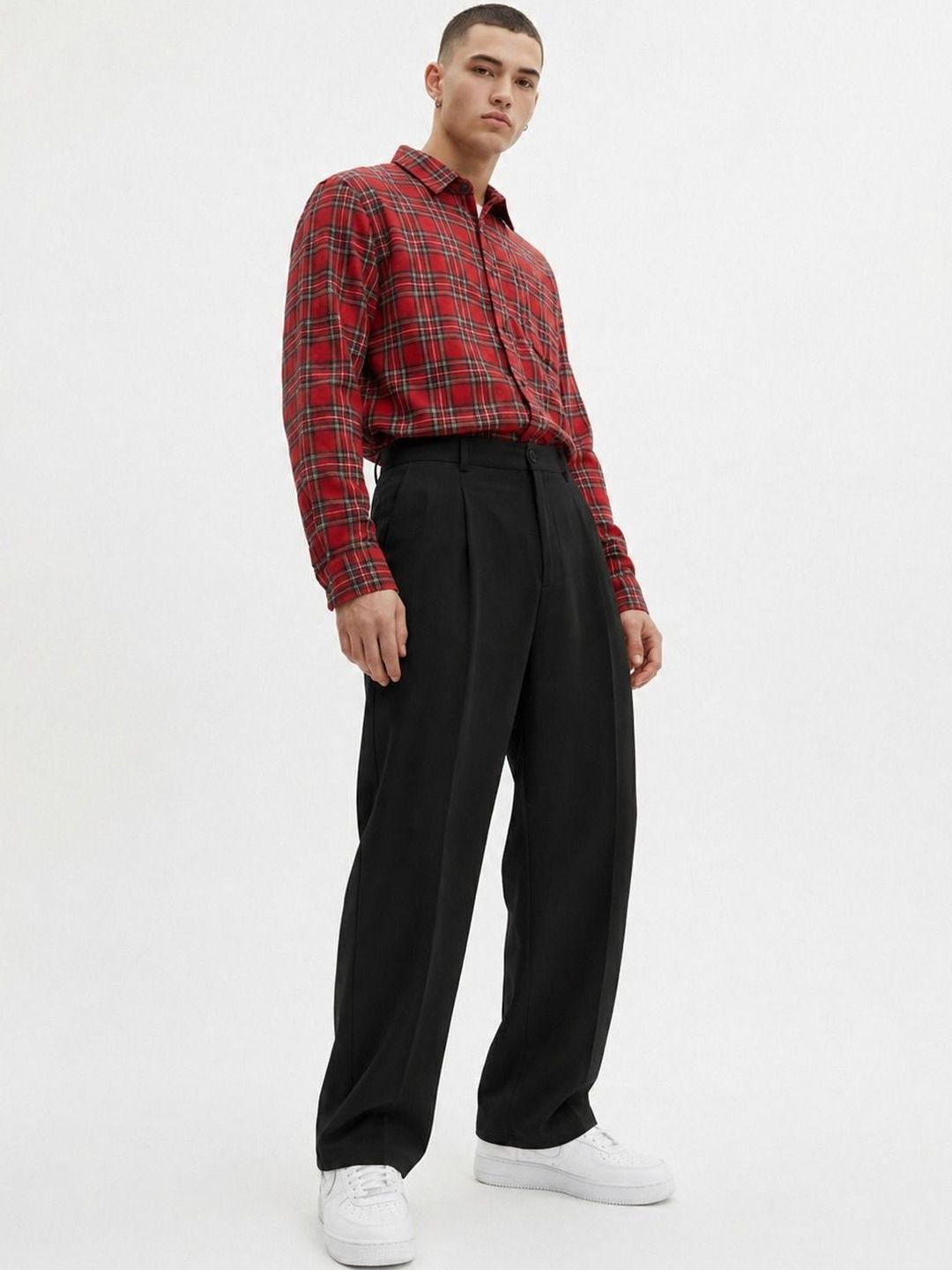 glitchez Men Relaxed Loose Fit Pleated Trousers-picture-32