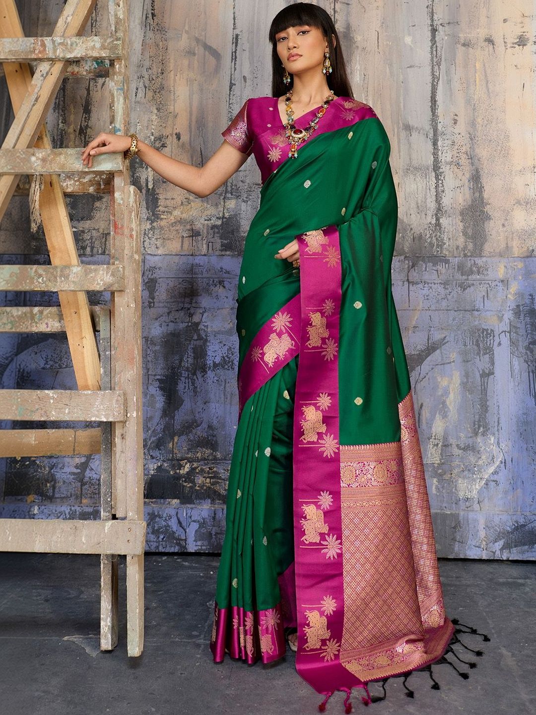 Saree mall Ethnic Motifs Zari Silk Blend Heavy Work Kanjeevaram Sarees-picture-52