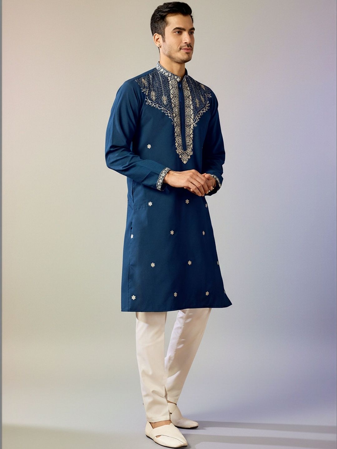 INDIROOP Men Embroidered Thread Work Kurta-picture-11