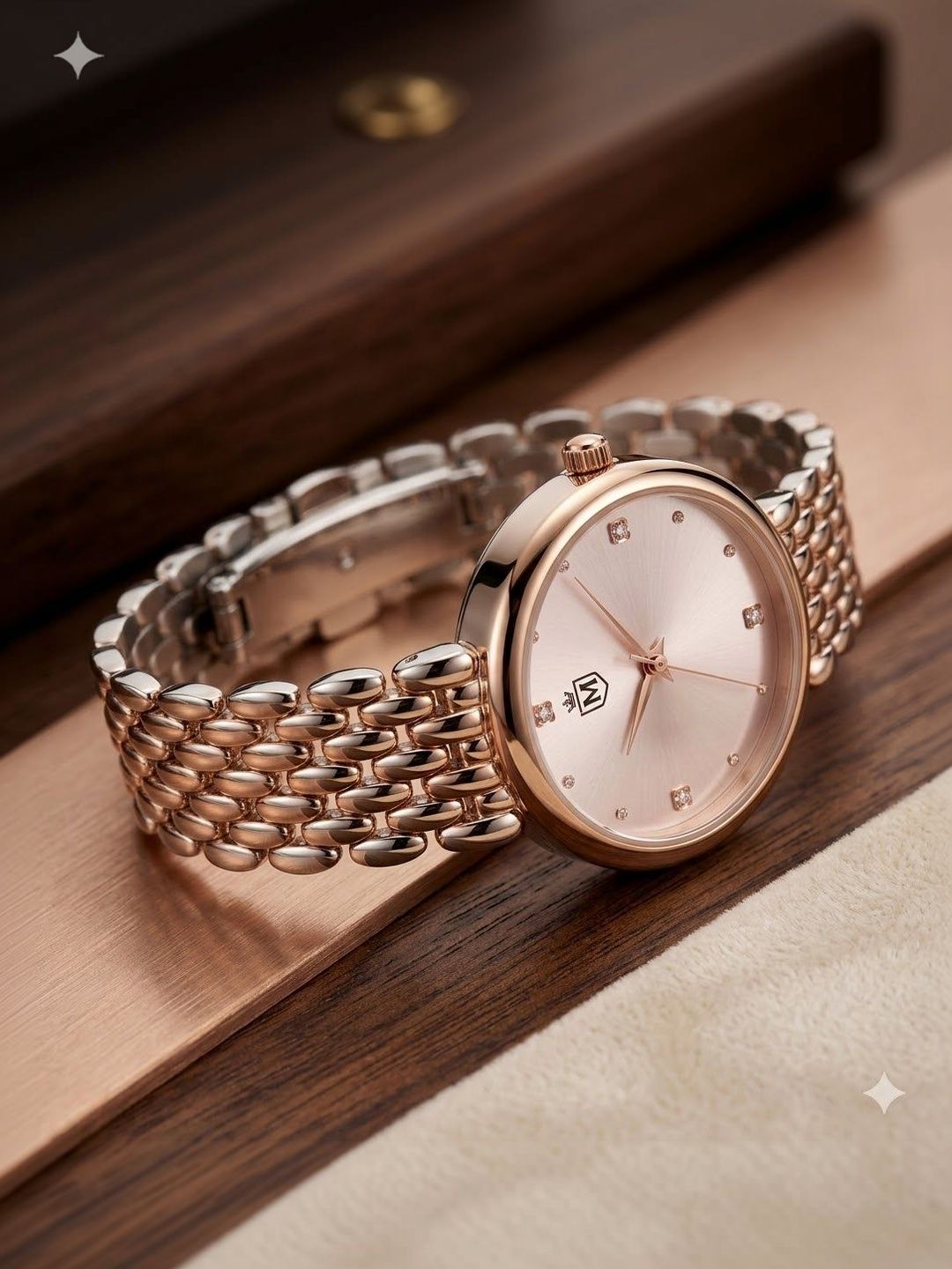 Moover Women Dial & Bracelet Style Straps Analogue Watch EDW-RG-000J2-image-21