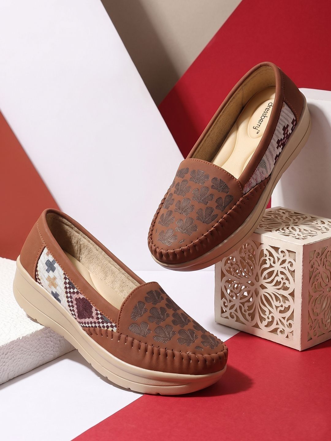 DressBerry Women Textured Loafers-picture-37