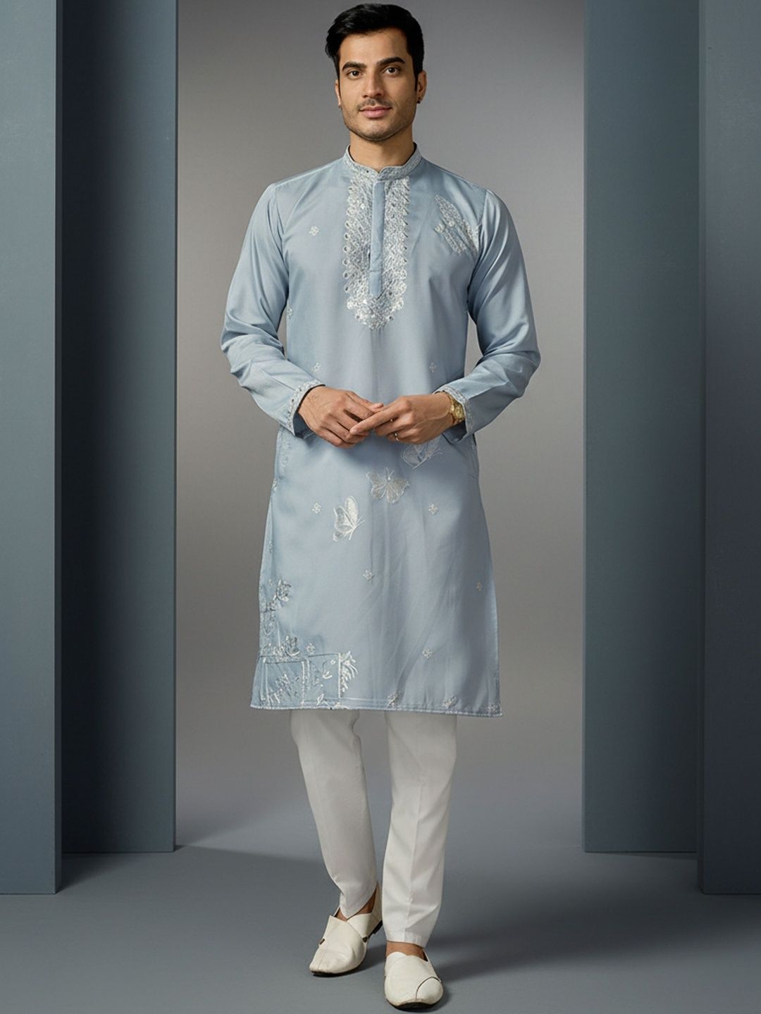 INDIROOP Men Embellished Mirror Work Kurta-picture-39