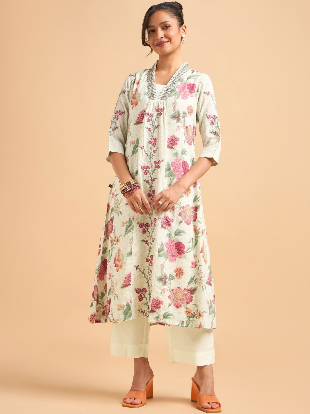Vismay Floral Printed Thread Work Thread Work Kurti-image-35