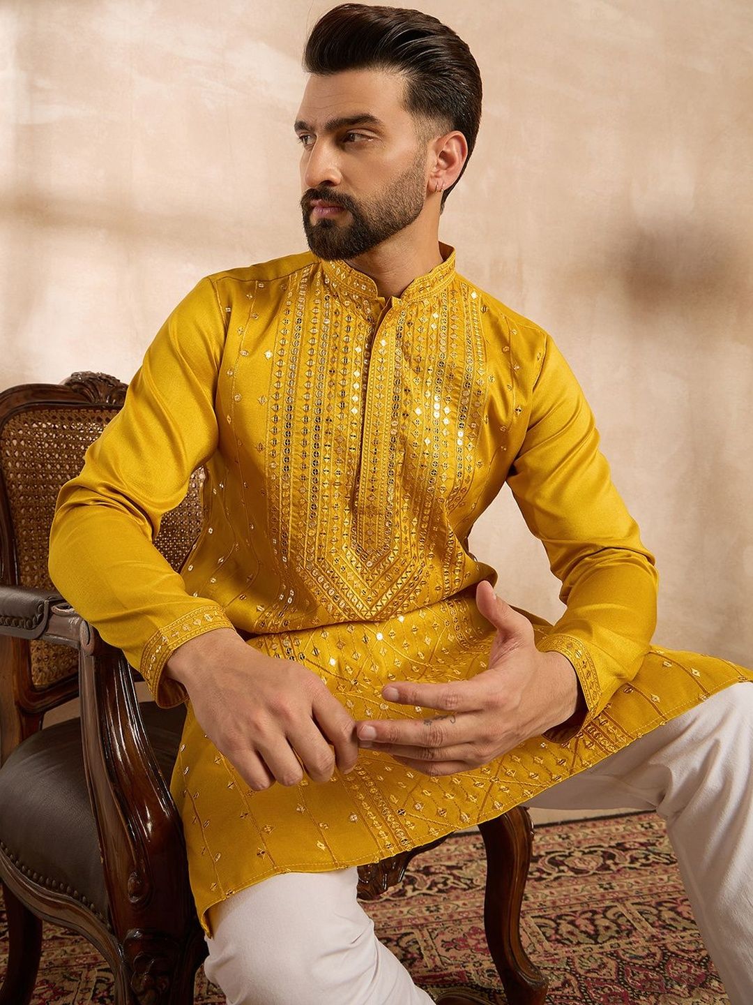 House of Pataudi Embroidered Mandarin Collar Kurta & Trousers Kurta Sets-picture-19
