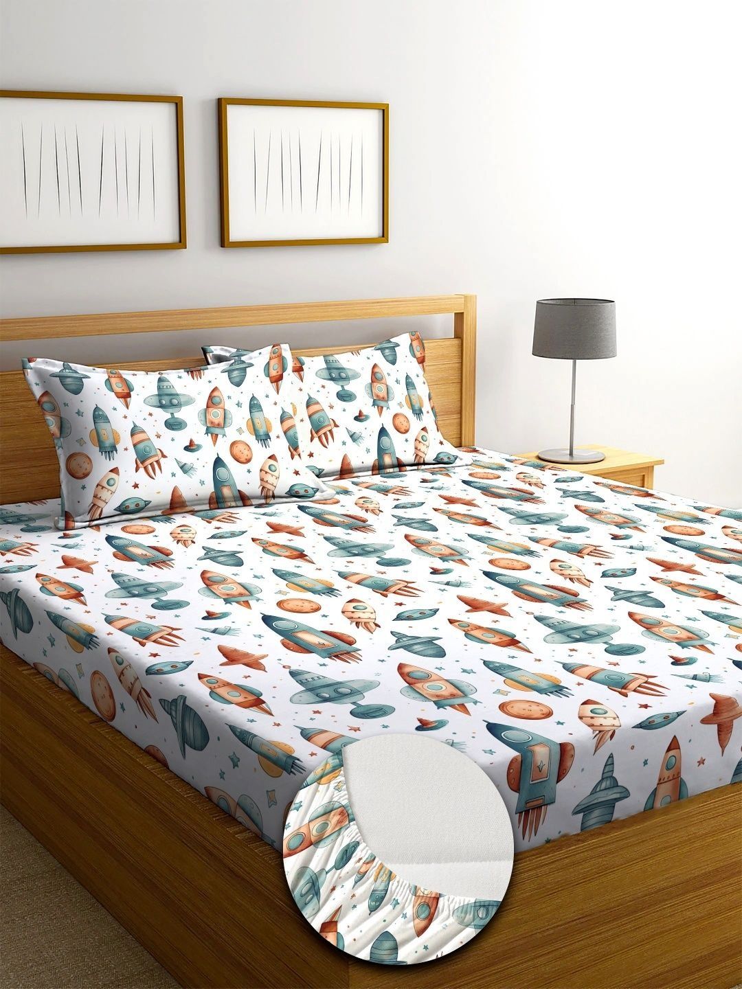 yutera White Conversational 210 TC Bedsheet with 2 Pillow Covers-picture-55