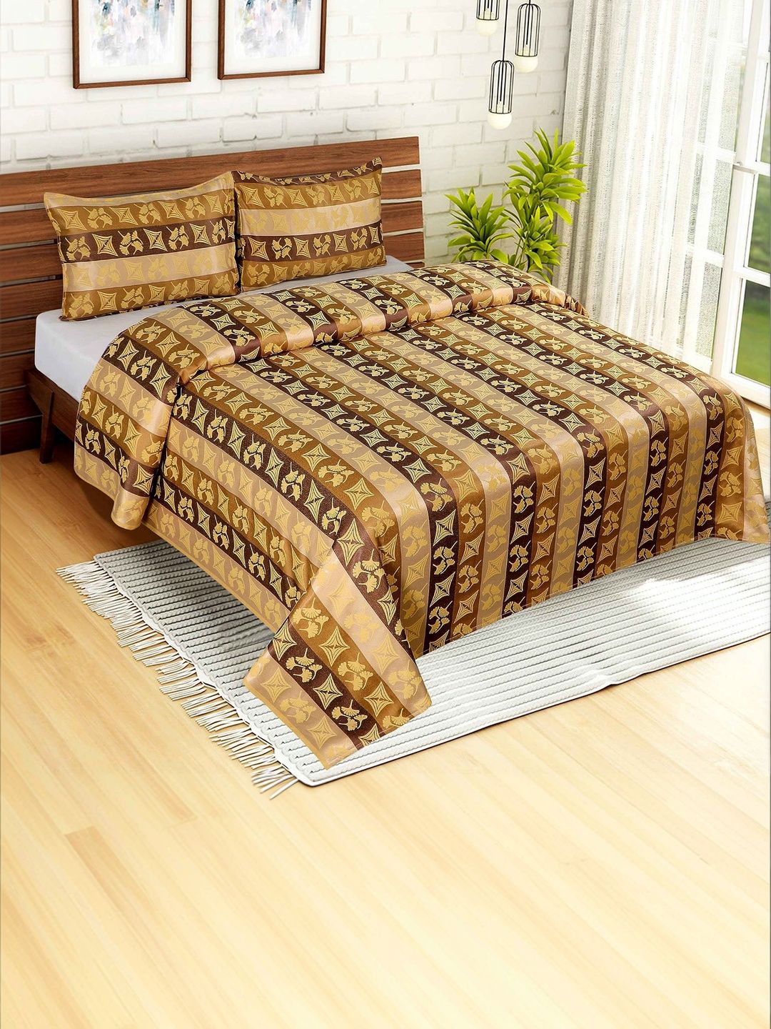 Victor Beige Ethnic Motifs Double Bed - King Bed Covers-image-9