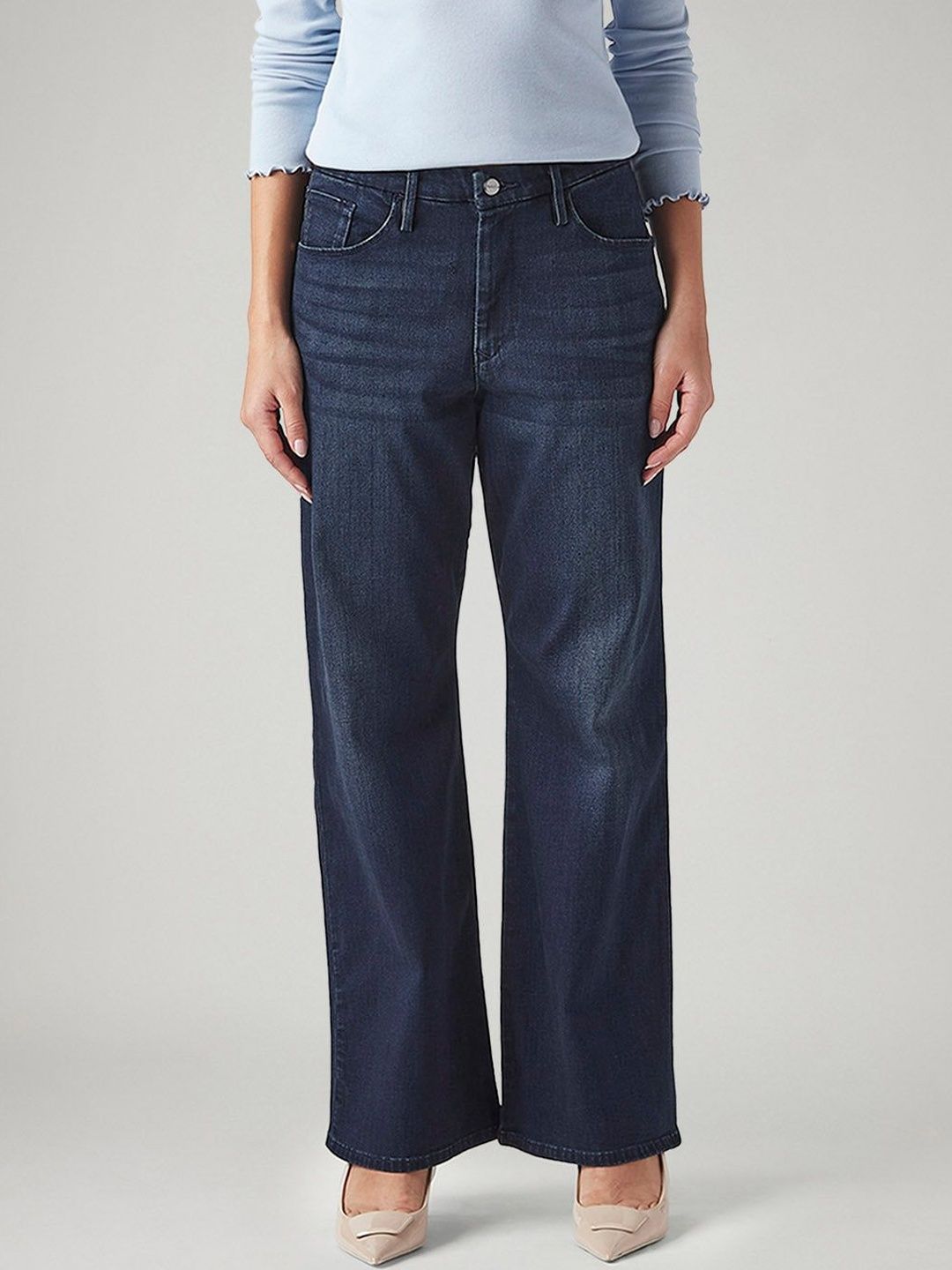 Levis Women Classic Bootcut Mid-Rise Light Fade Stretchable Jeans-picture-53
