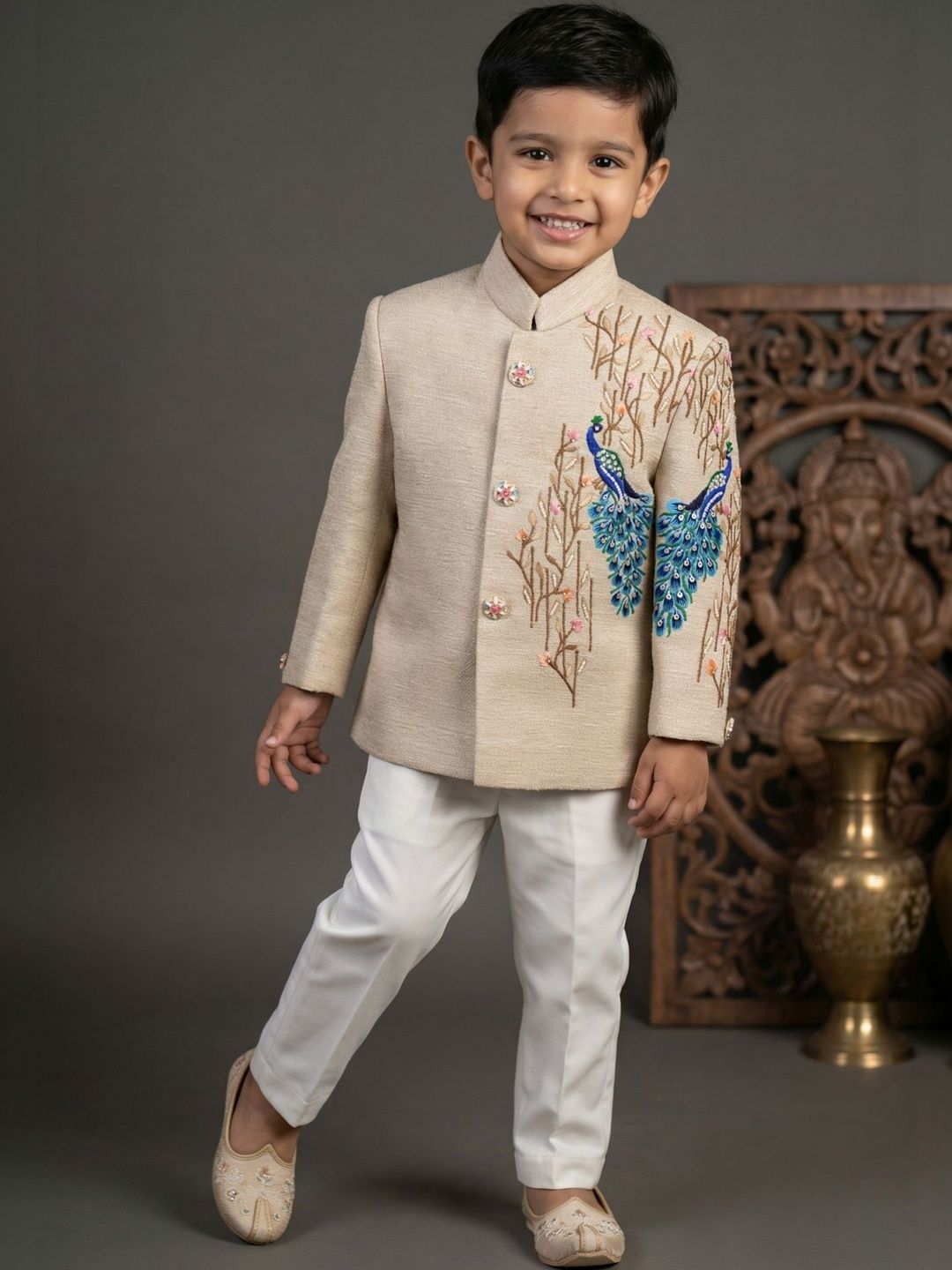 Lagorii Boys Embroidered Mandarin Collar Tailored Fit 2 Piece Suits-picture-41