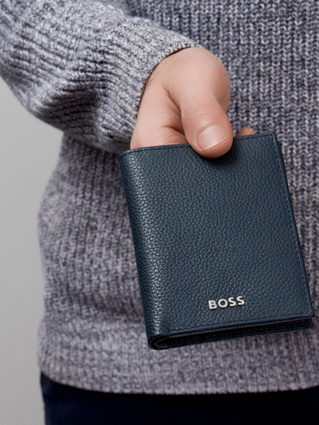 Hugo Boss Men Leather Three Fold Wallet-picture-51