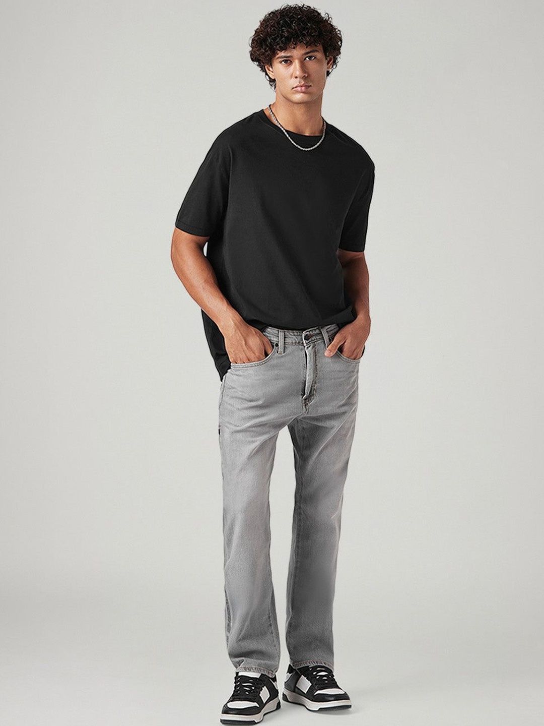 Levis Men Classic Straight Fit Mid-Rise Light Fade Stretchable Jeans-picture-15