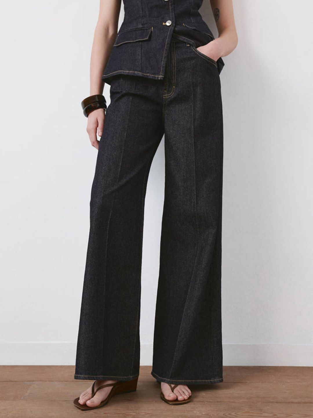 MANGO Women Wide Leg Mid-Rise Jeans-picture-25